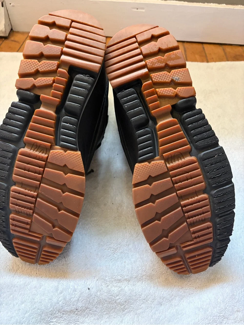 Sorel Kinetic Waterproof Black Leather Lace-Up Boots with Tan Outsole